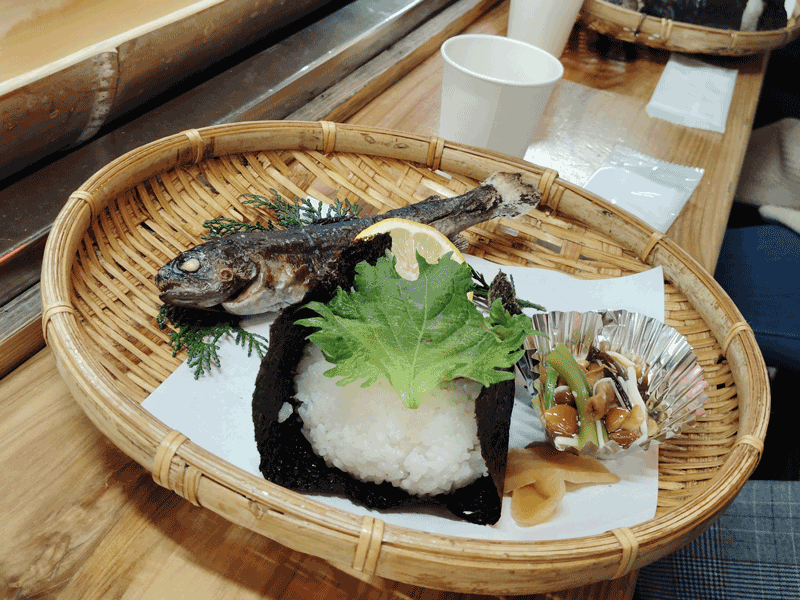 御食事処 田舎屋